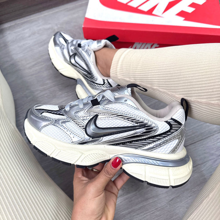 NIKE TURBO DAMA