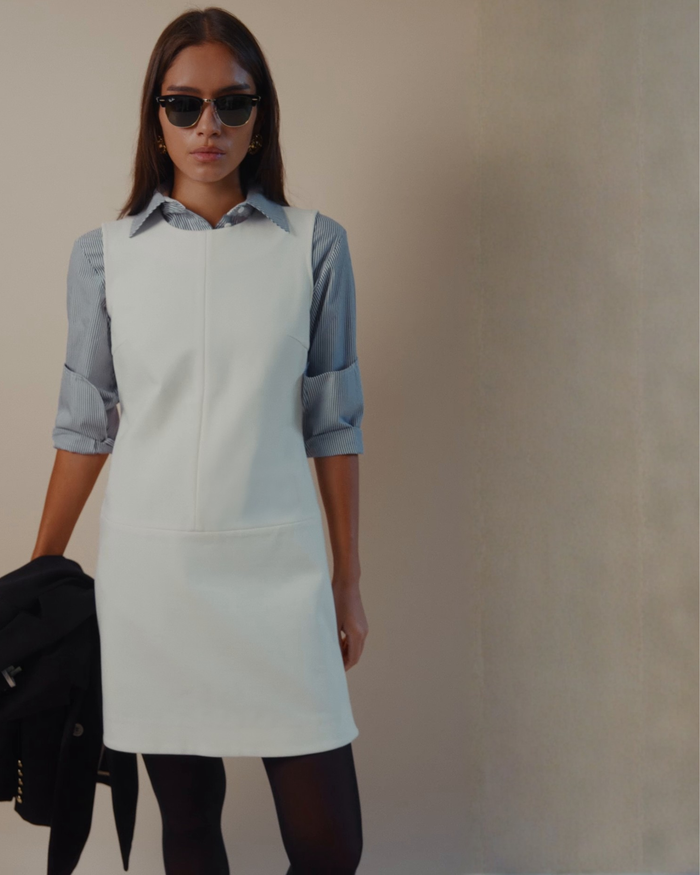 Twiggy Sleeveless Shift Dress in Ivory