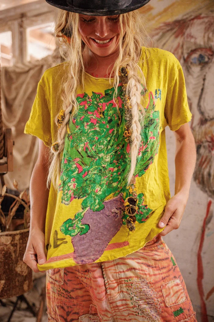 Vincent Find Beauty Tee
