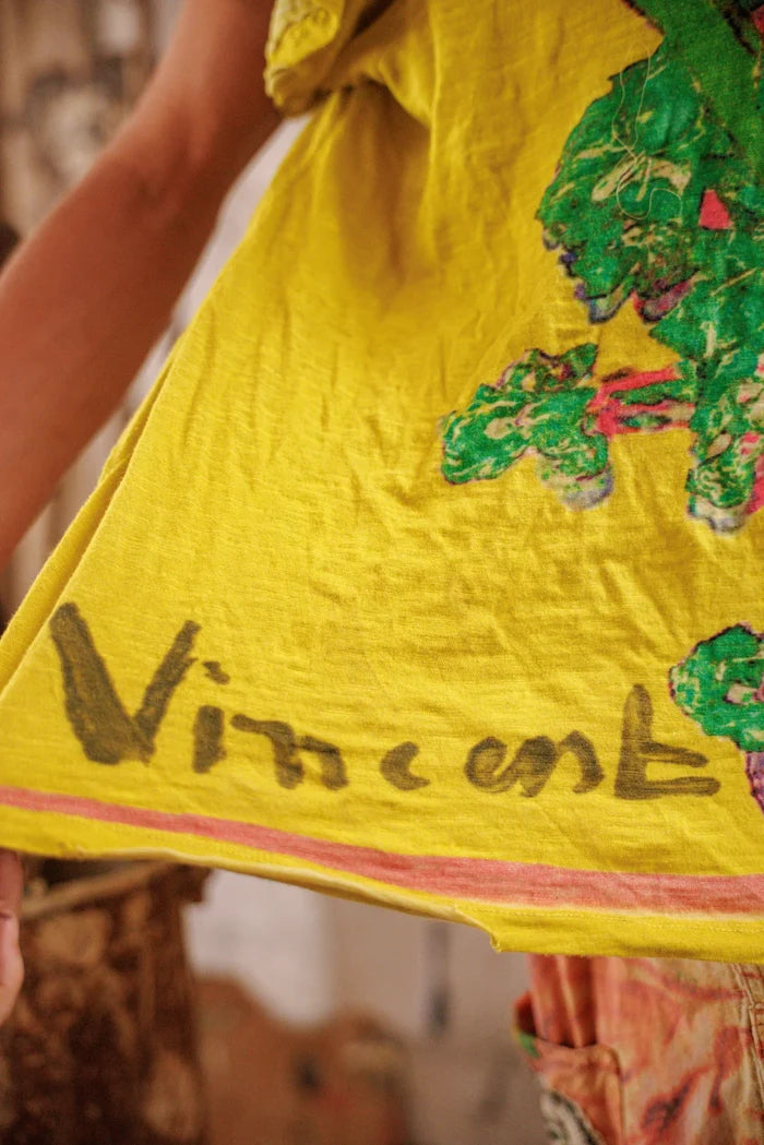 Vincent Find Beauty Tee