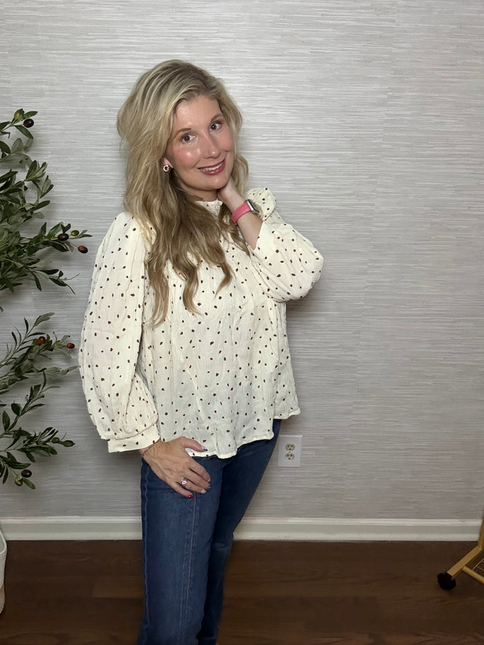 Vintage-Chic Polka Dot Puff Sleeve Blouse – Smocked Mock Neck Top