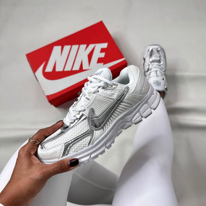 NIKE VOMERO 5 DAMA