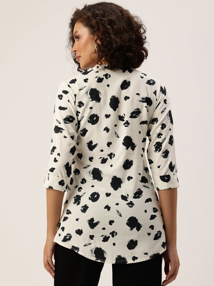 White Printed Mandarin Collar Tunic, Printed short top, short kurta, printed tunic, mandarin collar Tunic, casual wear Tunic, women’s tunic, Office Wear Tunic